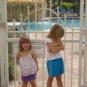 Meet your Posher, Dora